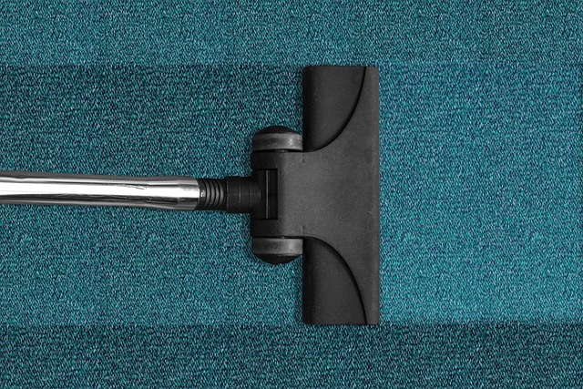 Stofzuigen en schoonmaken bij bedrijven